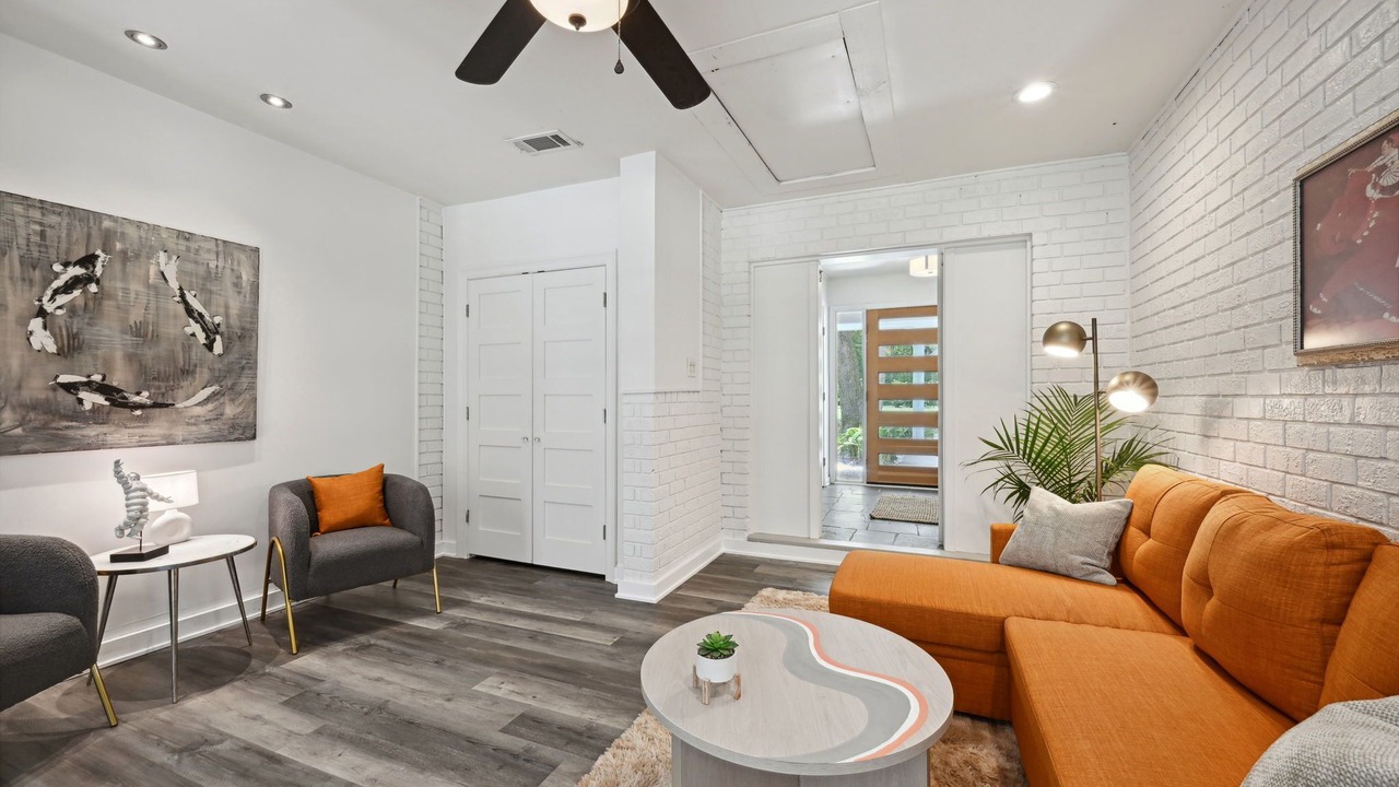 Photo of Livingroom in Covington