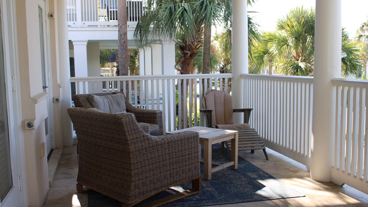 Photo of Patio Balcony in Emerald Waters Village
