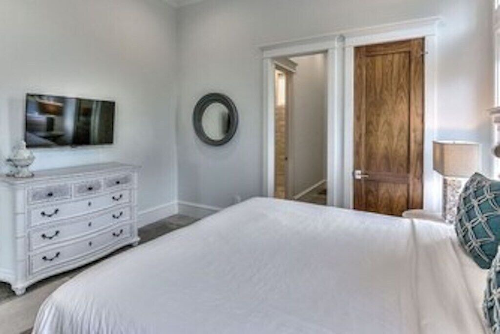 Photo of Bedroom in Frangista Beach