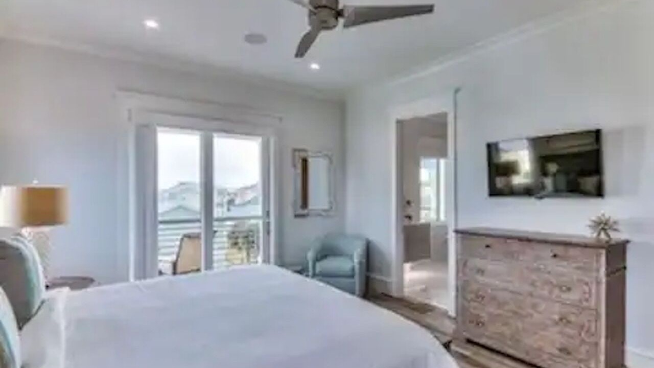Photo of Bedroom in Frangista Beach