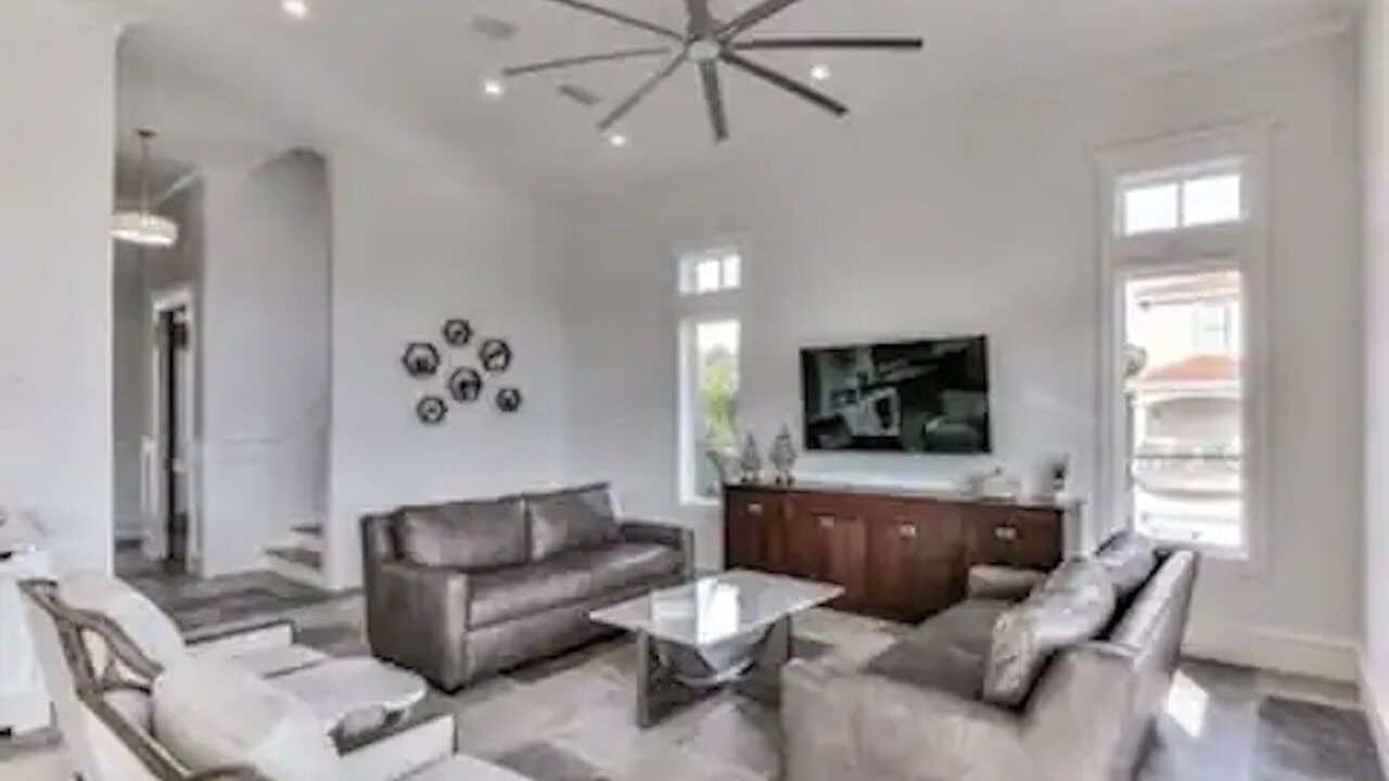 Photo of Livingroom in Frangista Beach