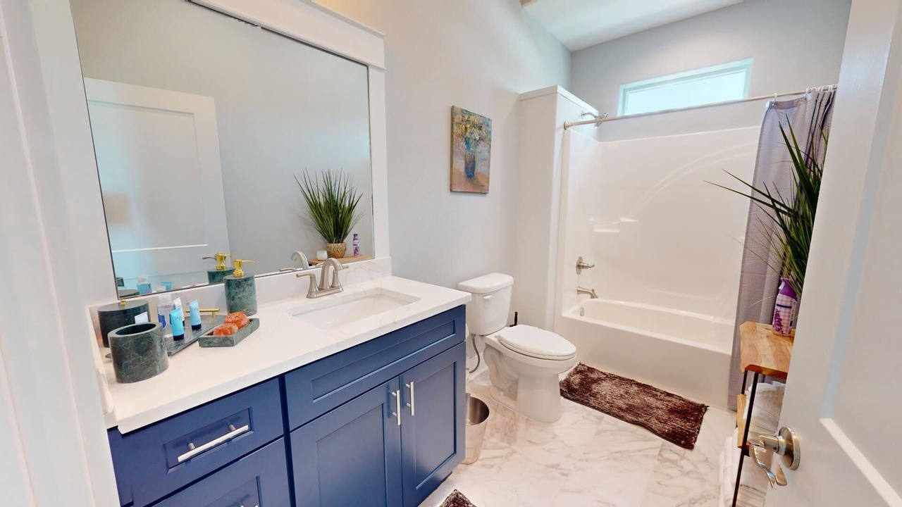 Photo of Bathroom in Thomas Drive