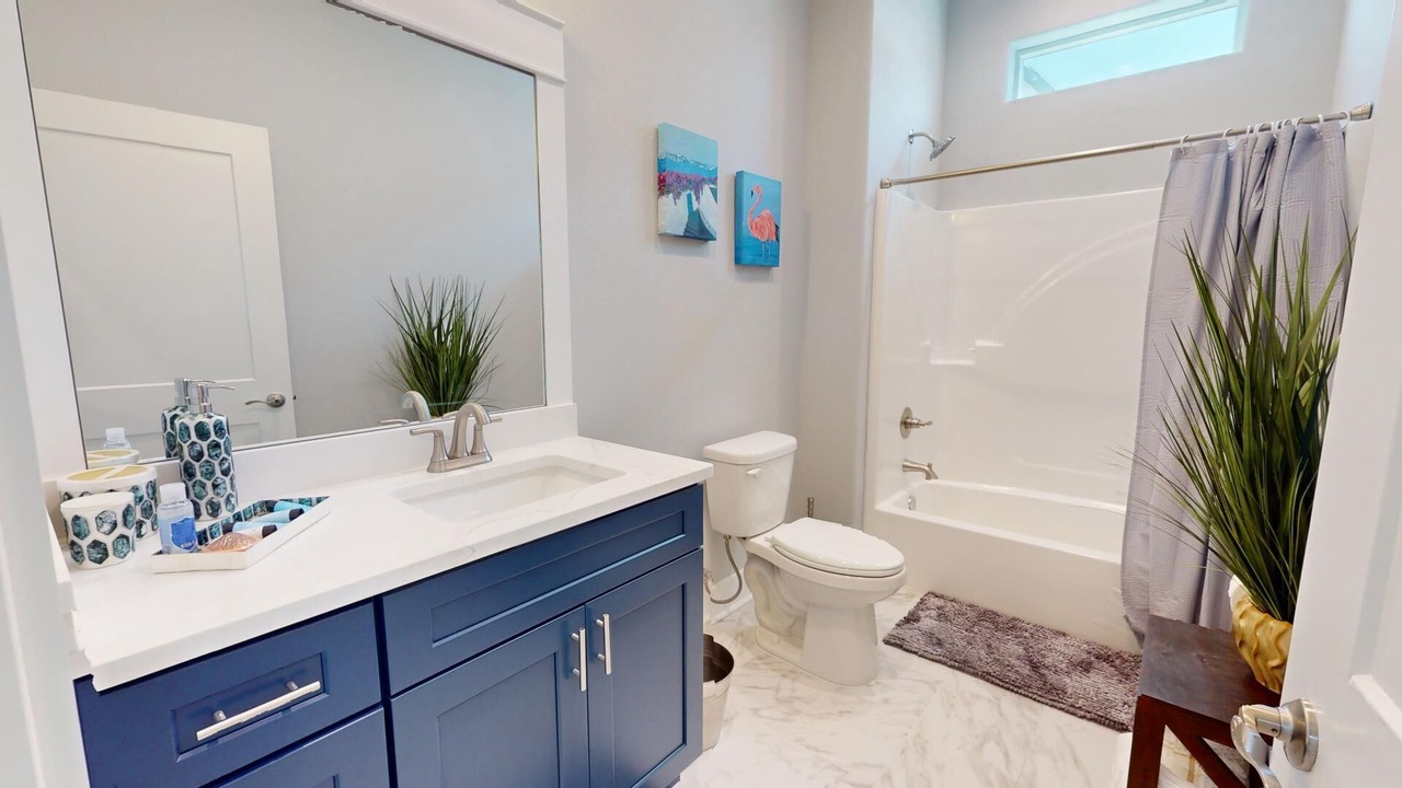 Photo of Bathroom in Thomas Drive