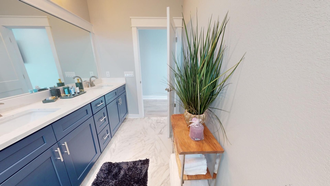 Photo of Bathroom in Thomas Drive