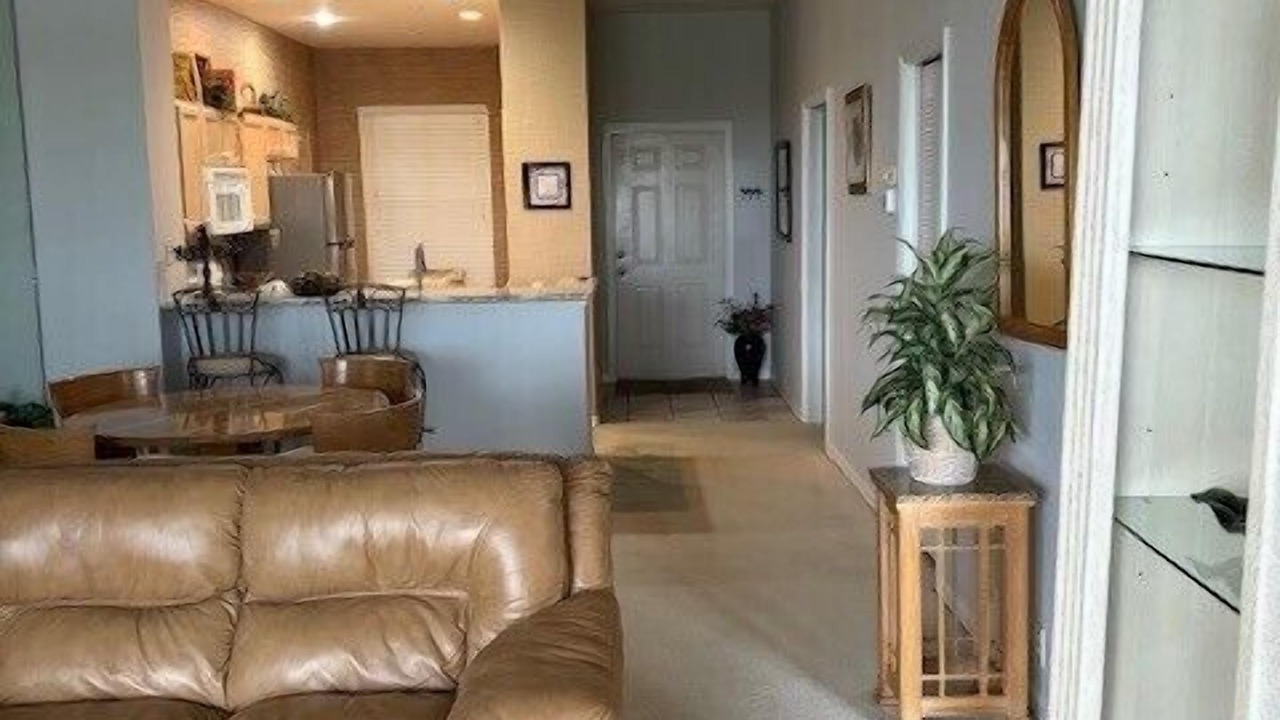 Photo of Livingroom in Tropical Cove