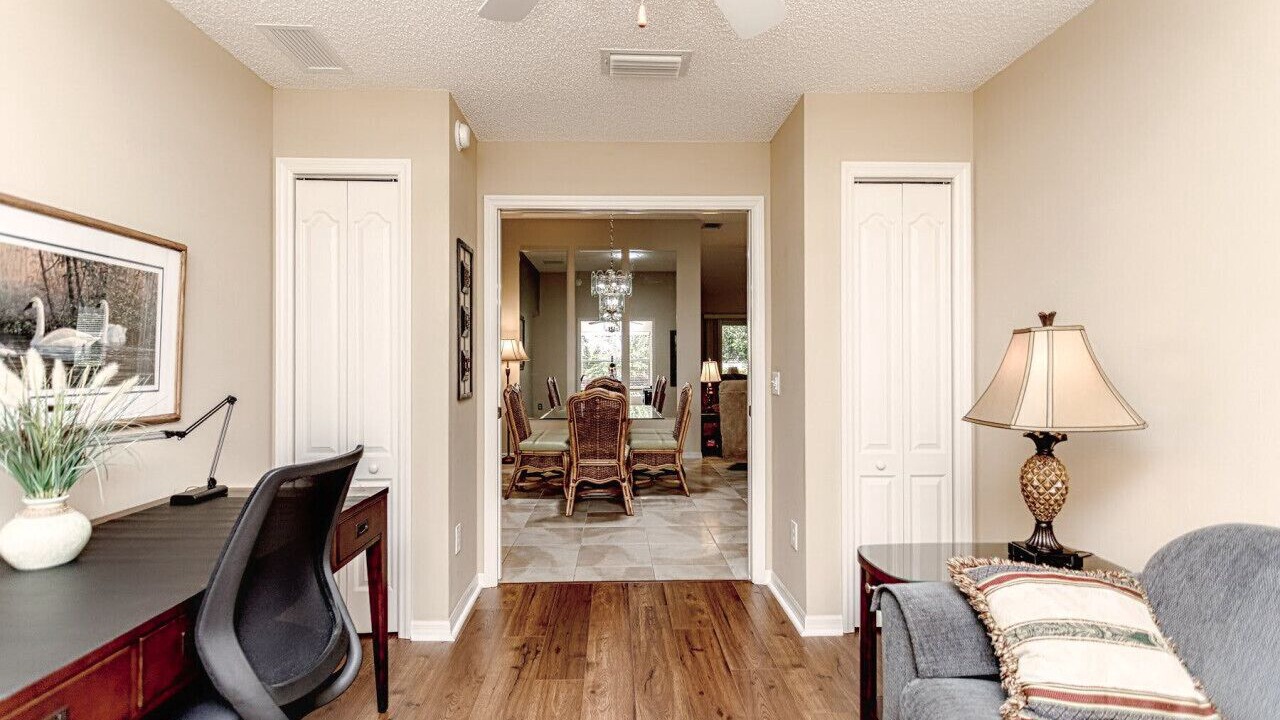 Photo of Livingroom in Chatham
