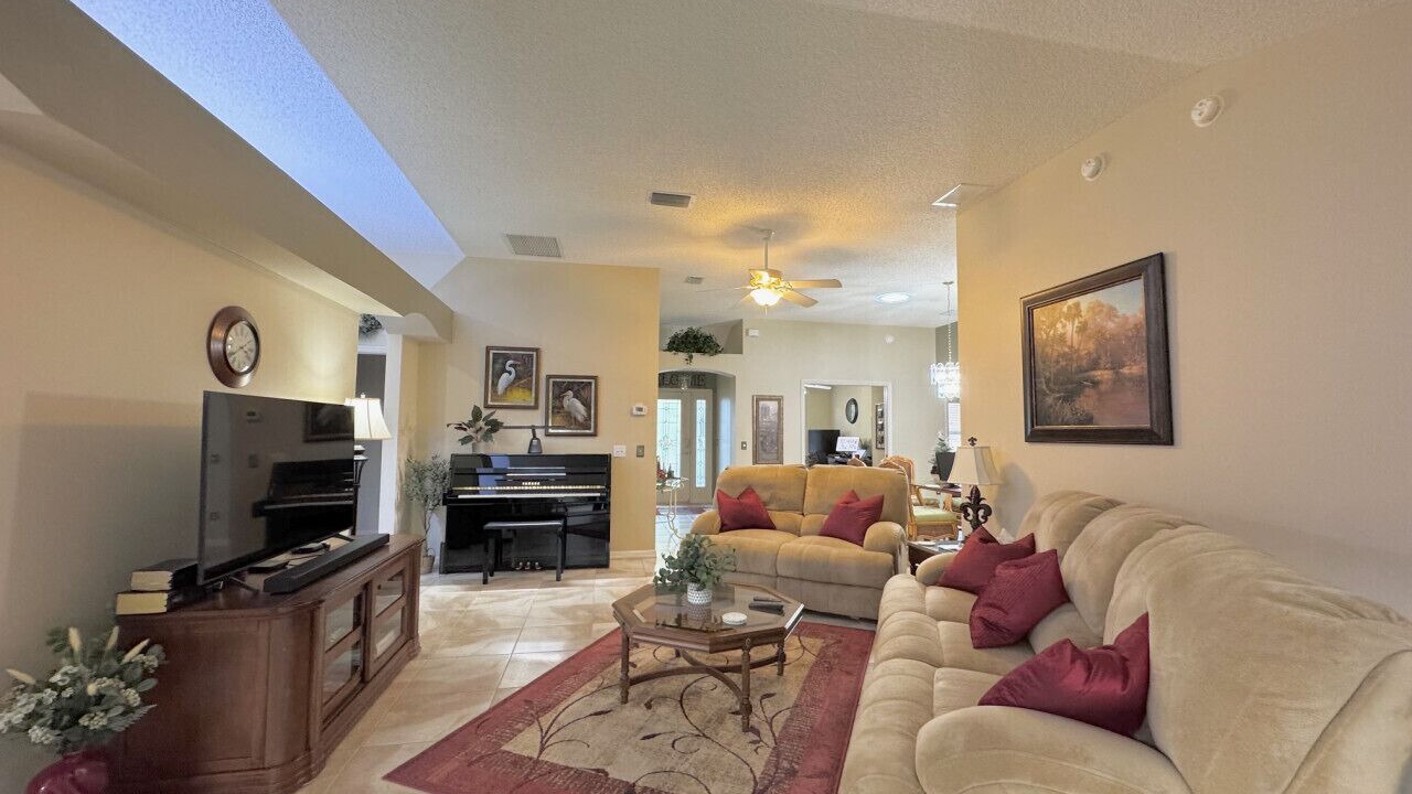 Photo of Livingroom in Chatham