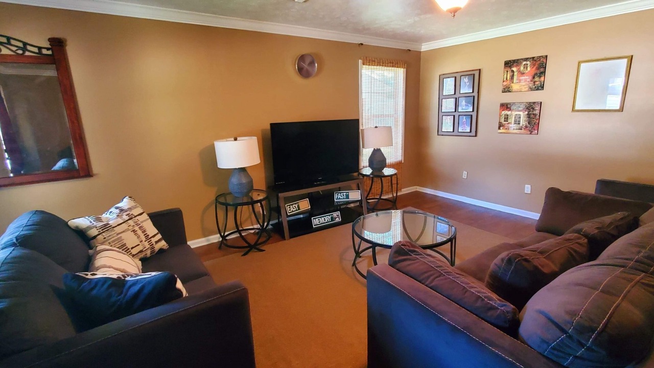 Photo of Livingroom in Starkville