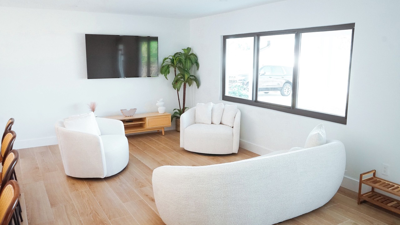 Photo of Livingroom in Golden Gate