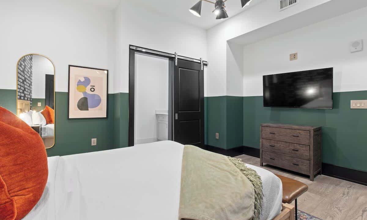 Photo of Bedroom in Central Business District