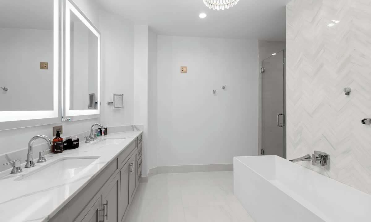 Photo of Bathroom in Central Business District