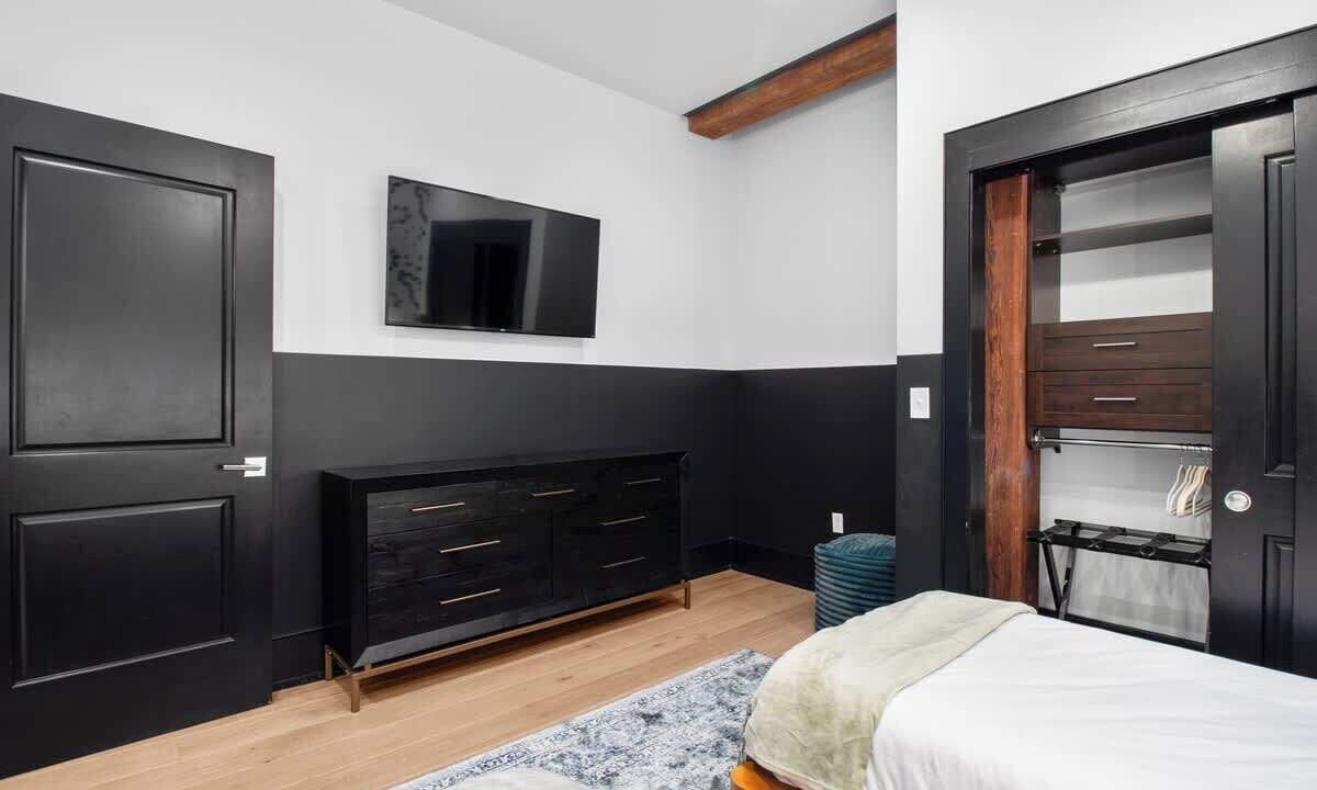Photo of Bedroom in Central Business District