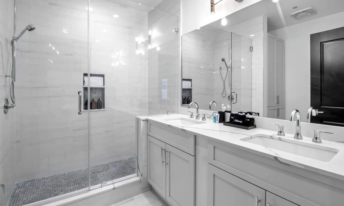 Photo of Bathroom in Central Business District