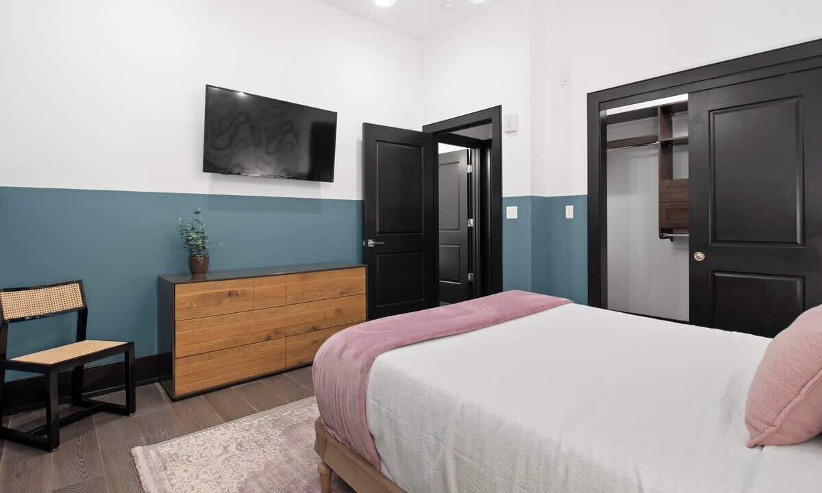Photo of Bedroom in Central Business District