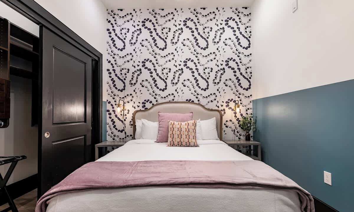 Photo of Bedroom in Central Business District
