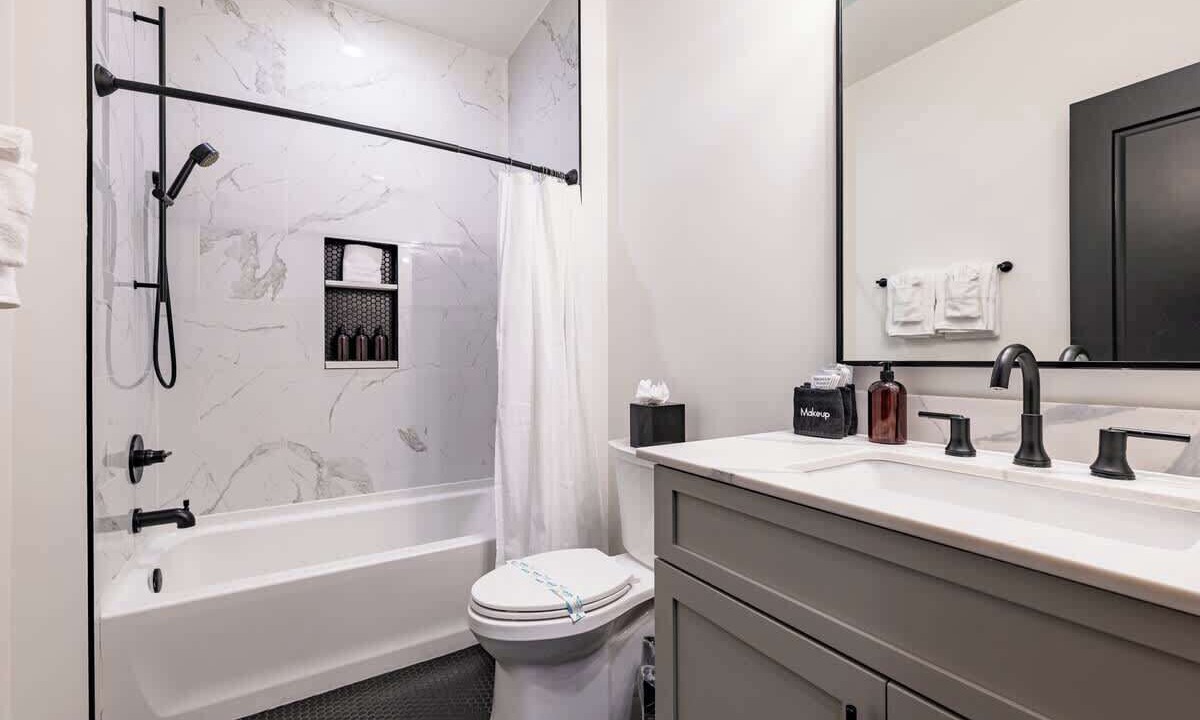 Photo of Bathroom in Central Business District