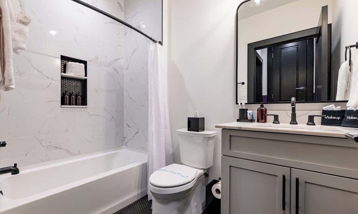 Photo of Bathroom in Central Business District