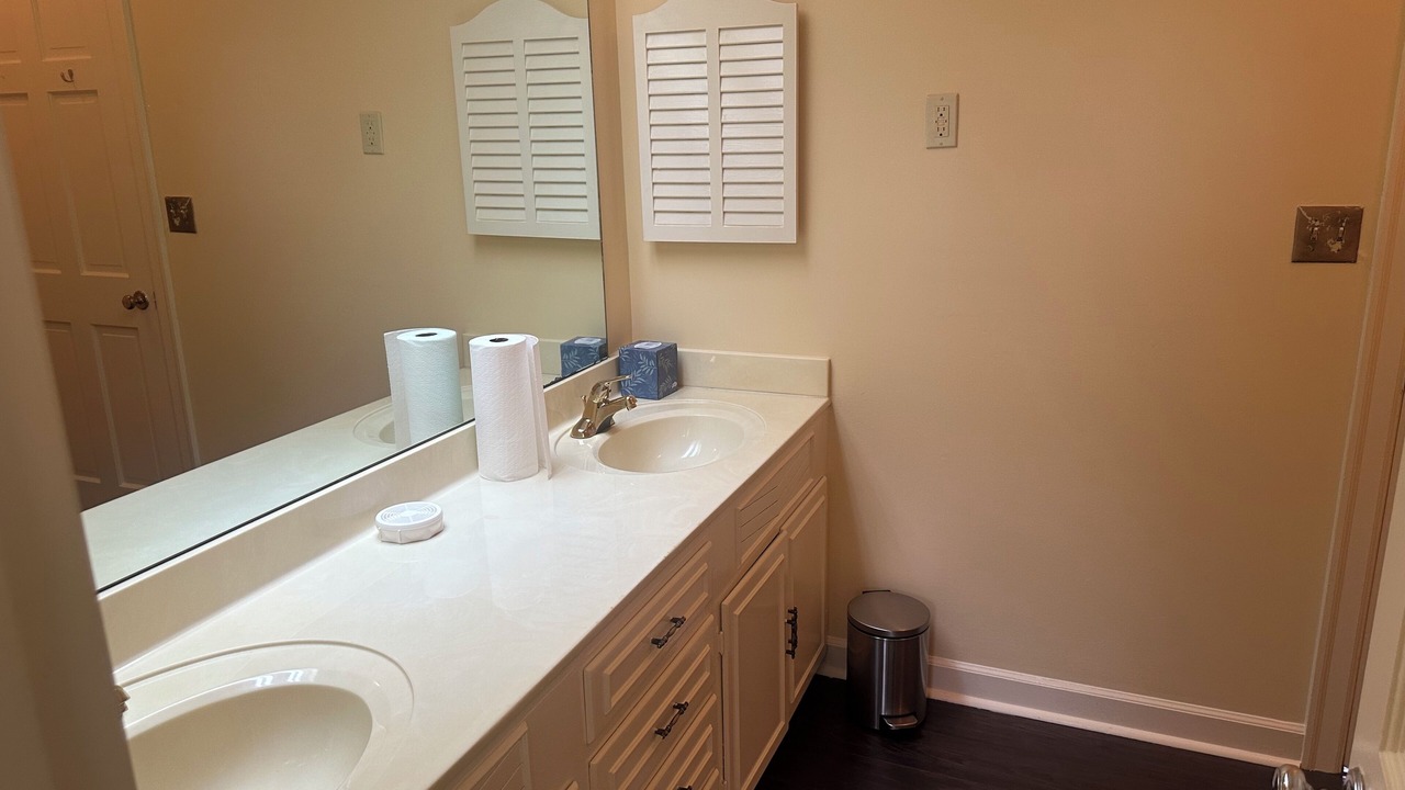 Photo of Bathroom in Indianola