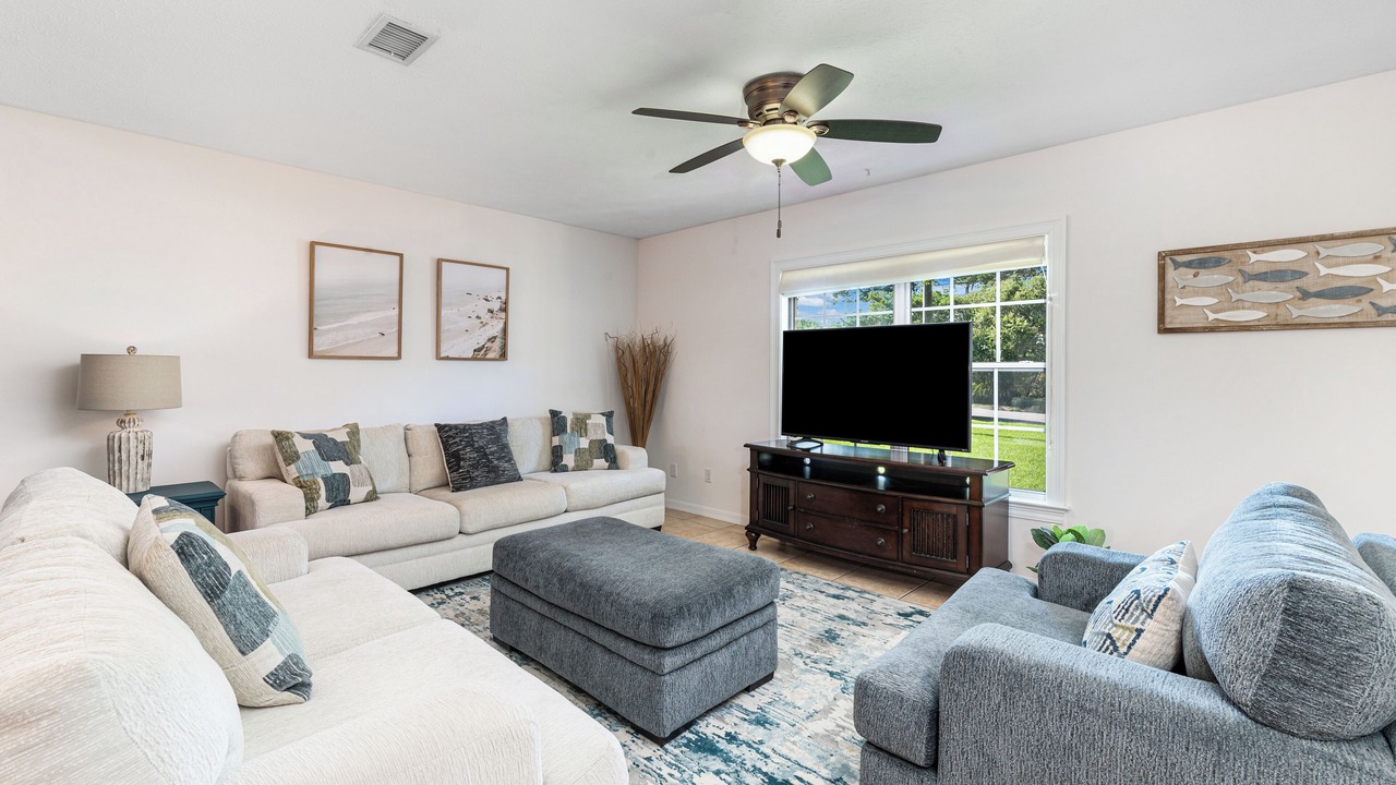 Photo of Livingroom in Riviera Beach