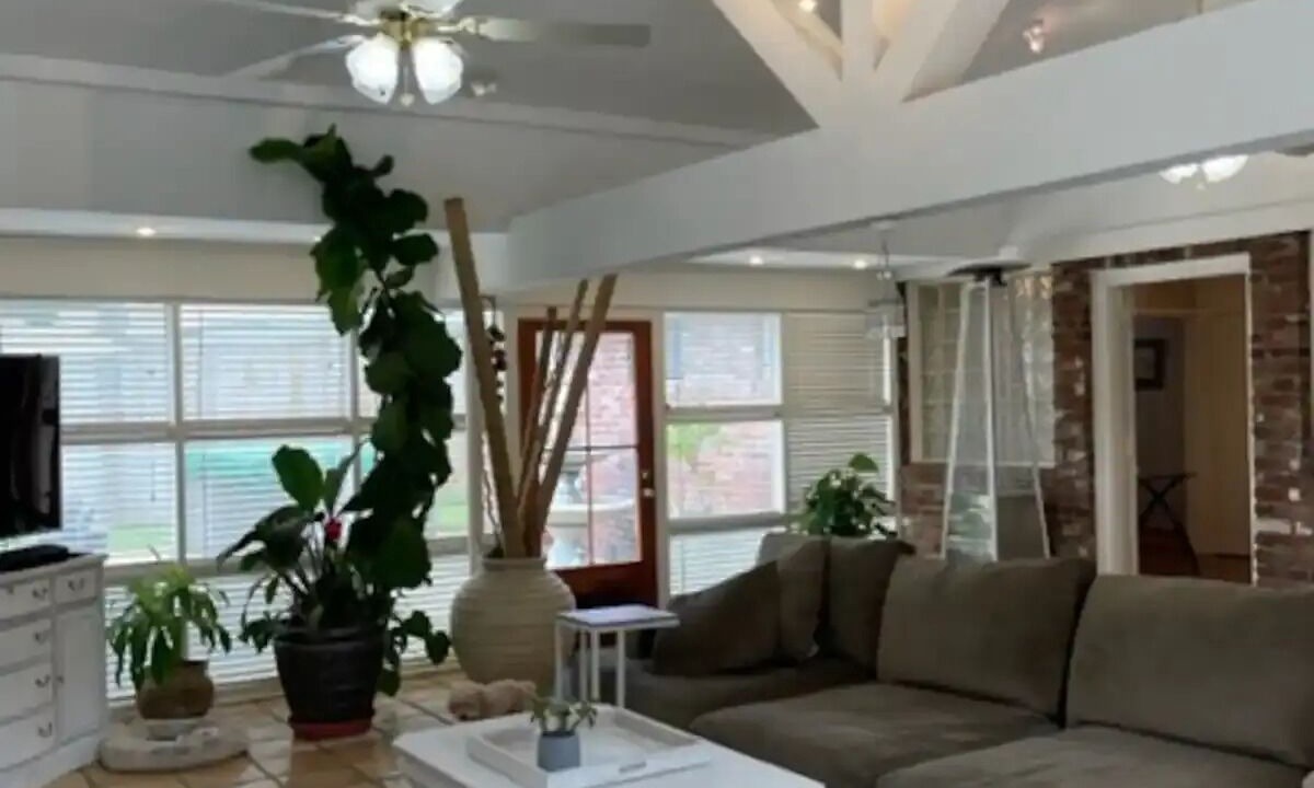 Photo of Livingroom in Mid City South