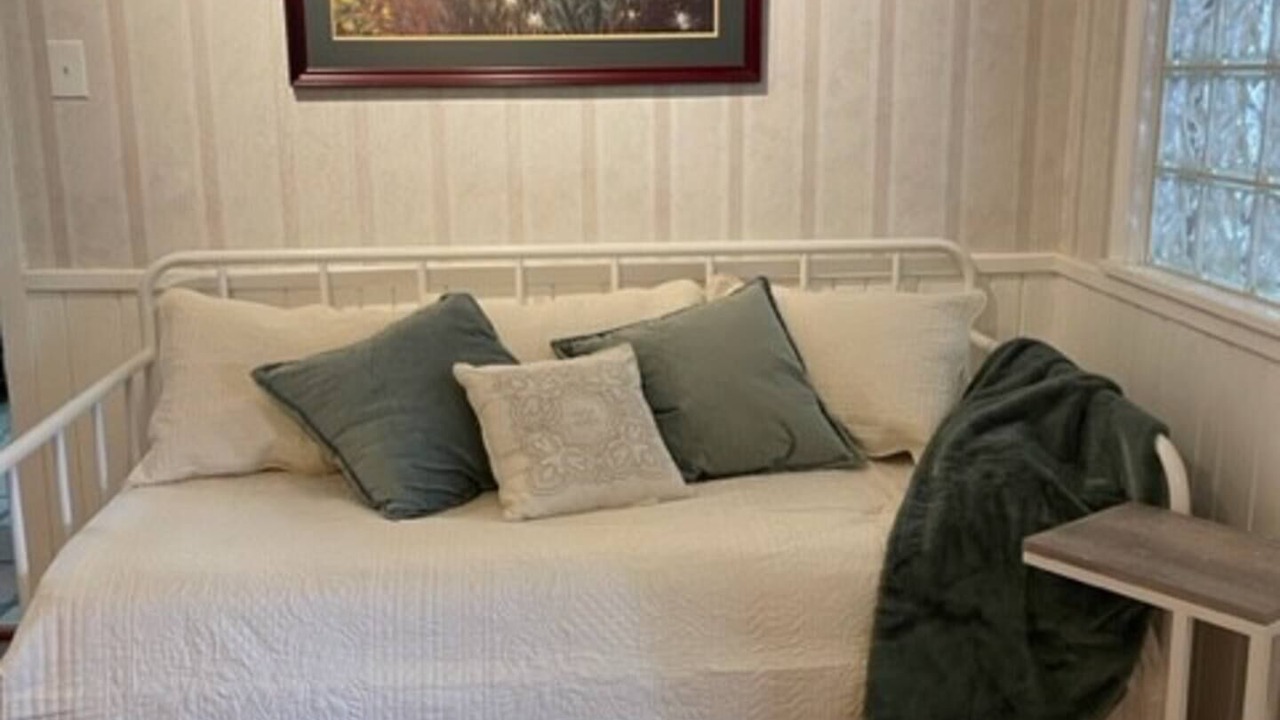 Photo of Bedroom in Mid City South