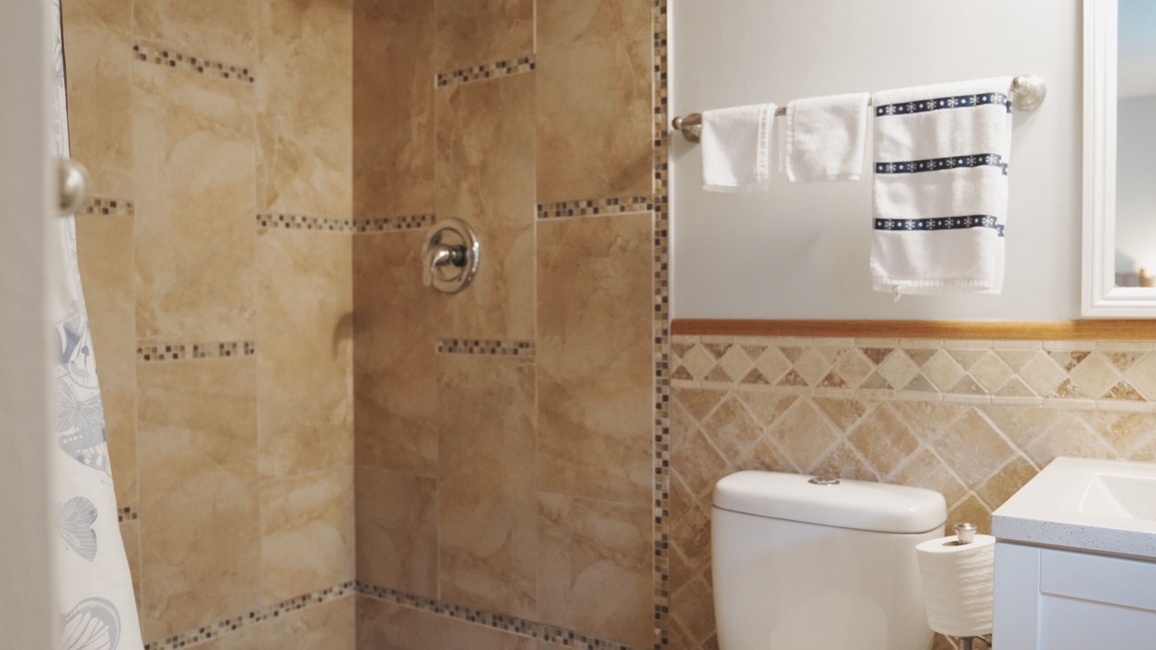 Photo of Bathroom in Limona Improvement