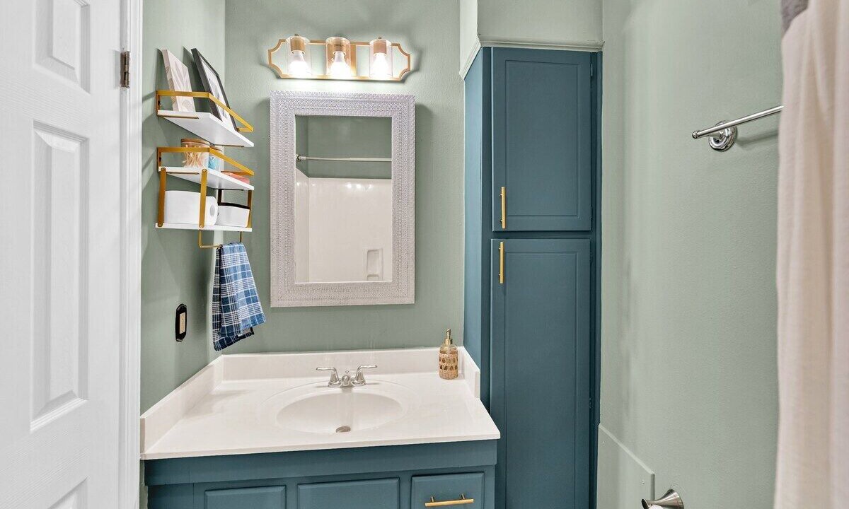 Photo of Bathroom in Highlands - Perkins