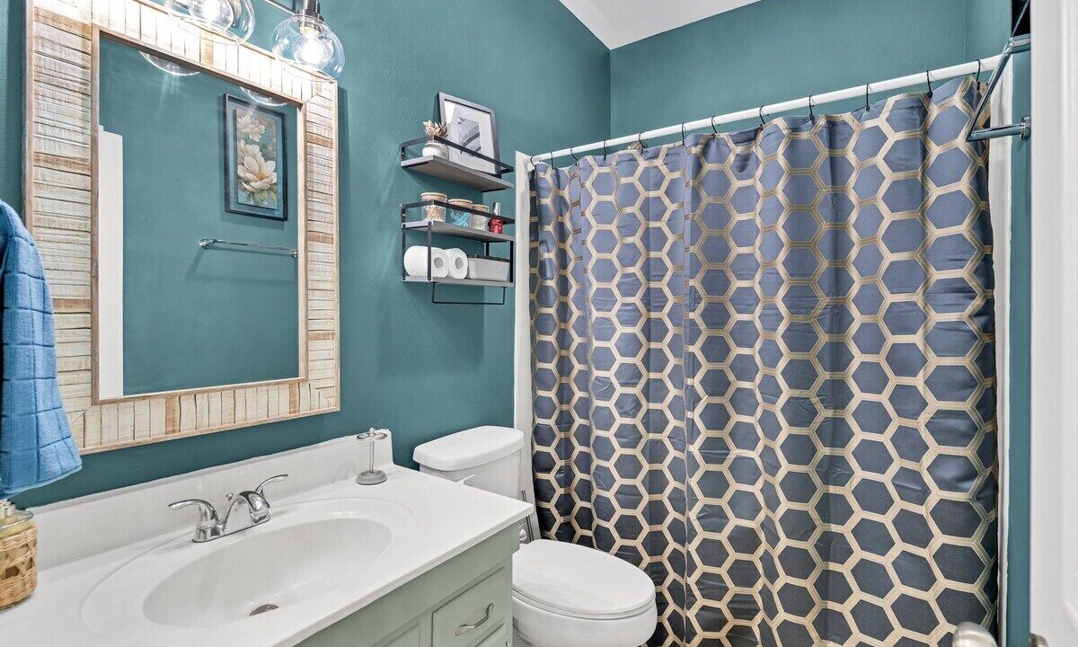 Photo of Bathroom in Highlands - Perkins