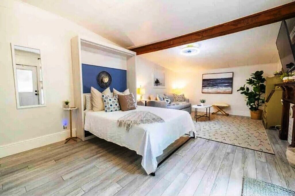 Photo of Bedroom in De Funiak Springs