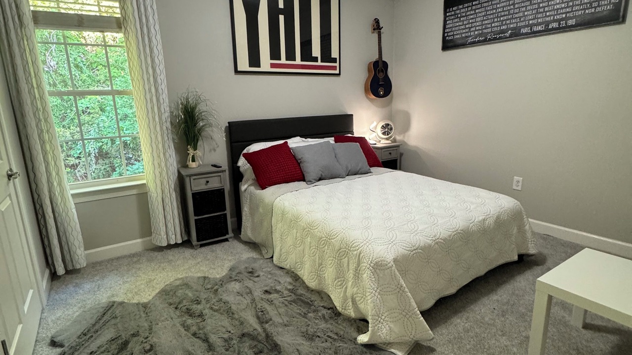 Photo of Bedroom in Oxford