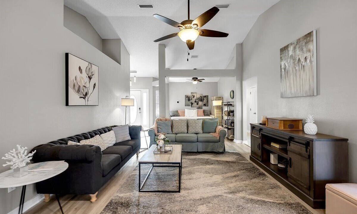 Photo of Livingroom in Ono Island
