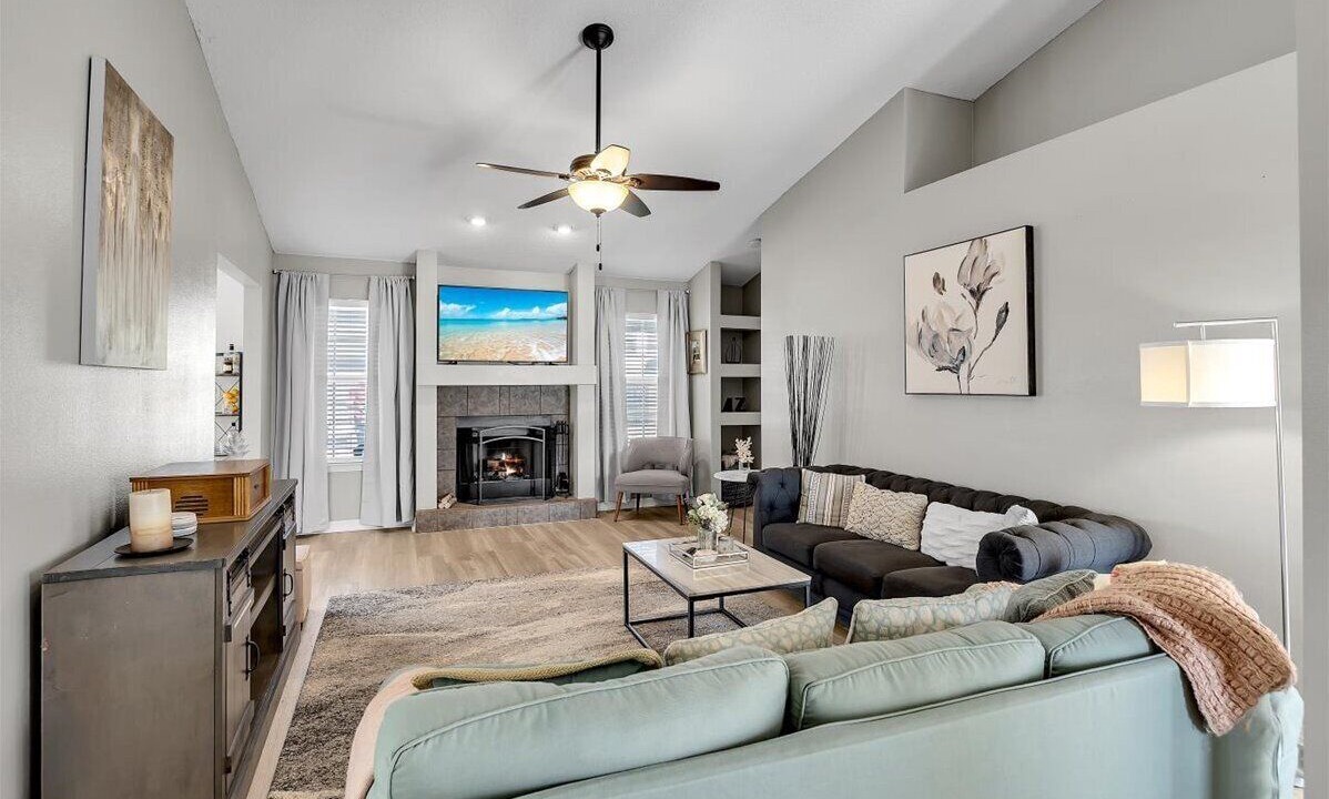 Photo of Livingroom in Ono Island