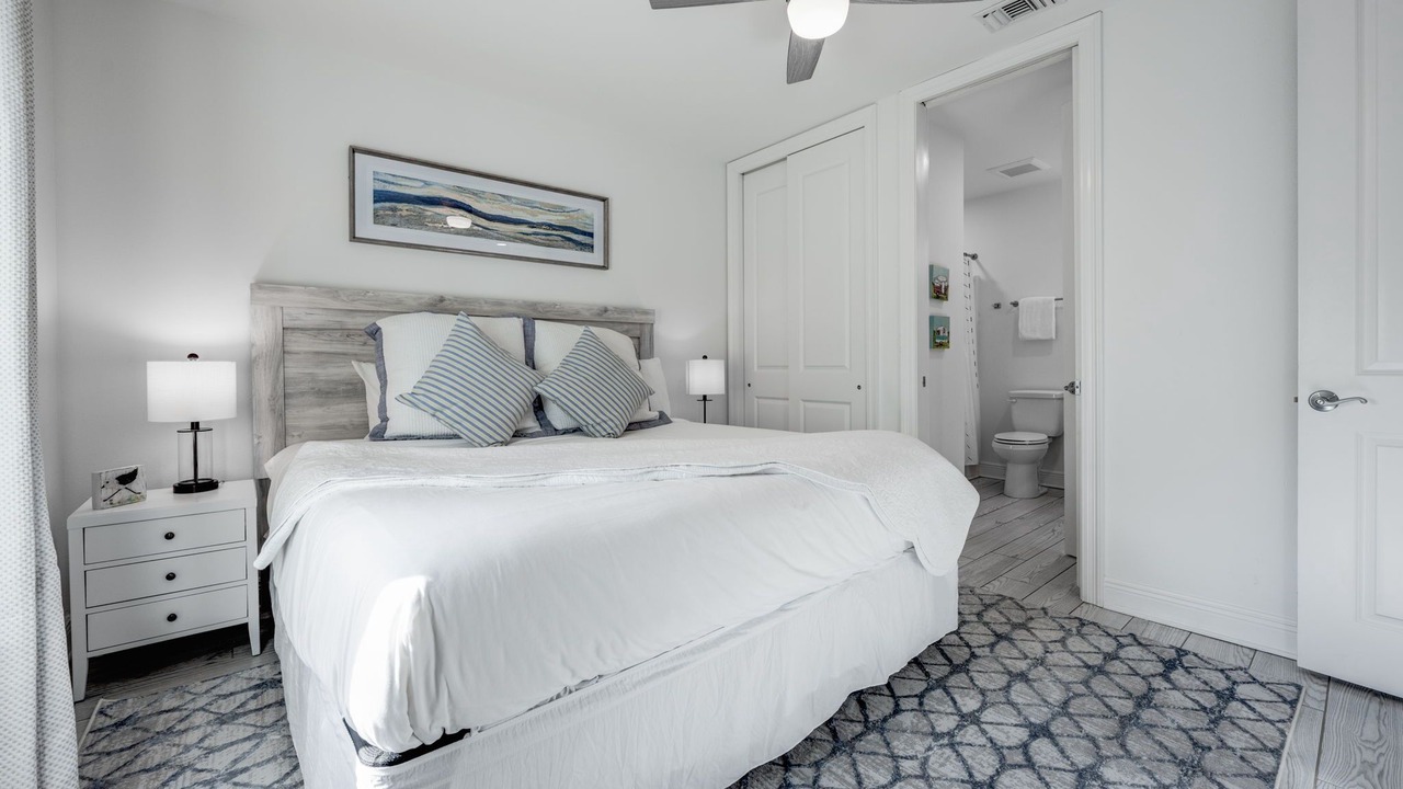 Photo of Bedroom in Gulf Place