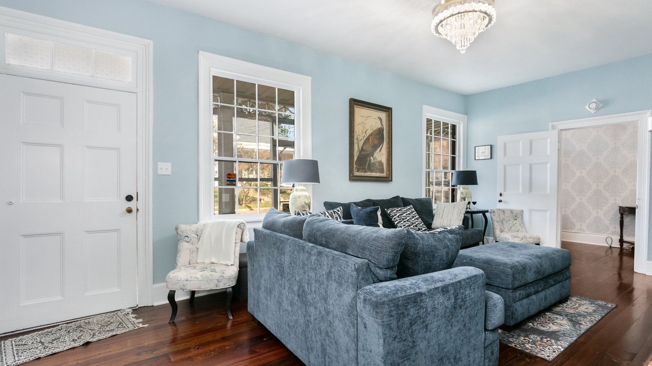 Photo of Livingroom in Natchez