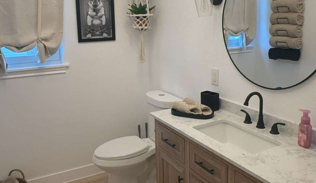 Photo of Bathroom in Port Neches