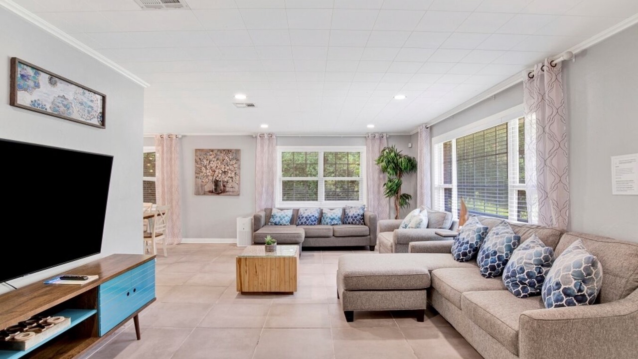 Photo of Bedroom in East Pensacola Heights