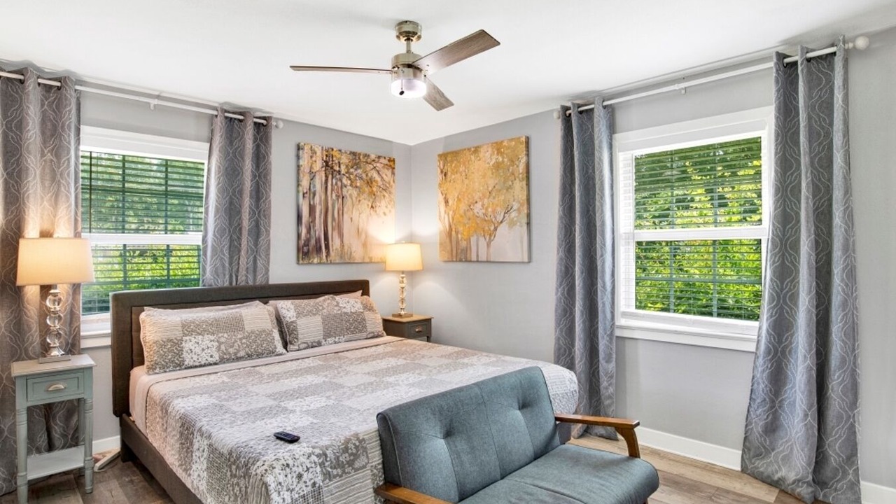 Photo of Bedroom in East Pensacola Heights