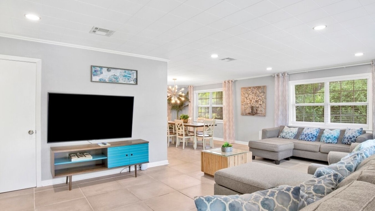 Photo of Bedroom in East Pensacola Heights