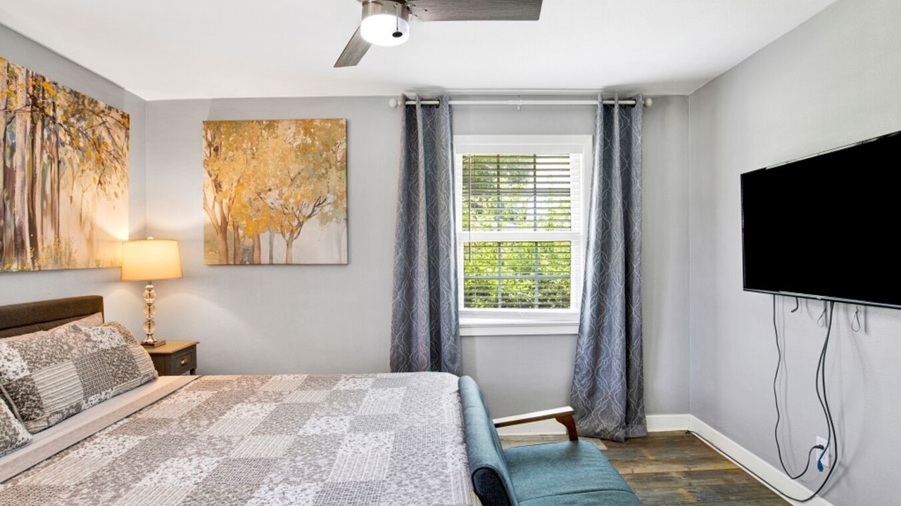 Photo of Bedroom in East Pensacola Heights