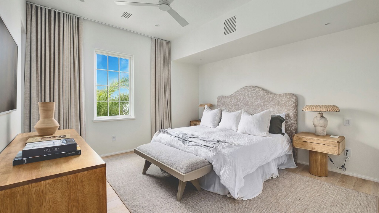 Photo of Bedroom in Seacrest