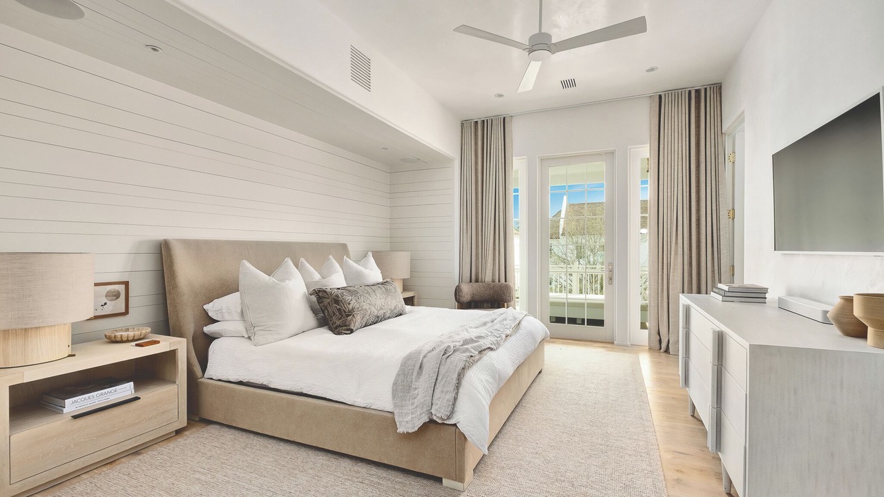 Photo of Bedroom in Seacrest