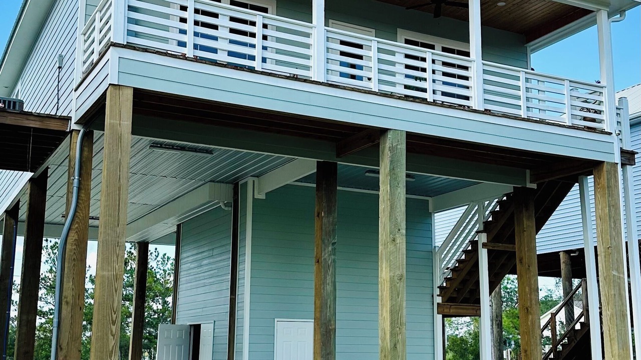 Photo of Patio Balcony in Shoreline Park