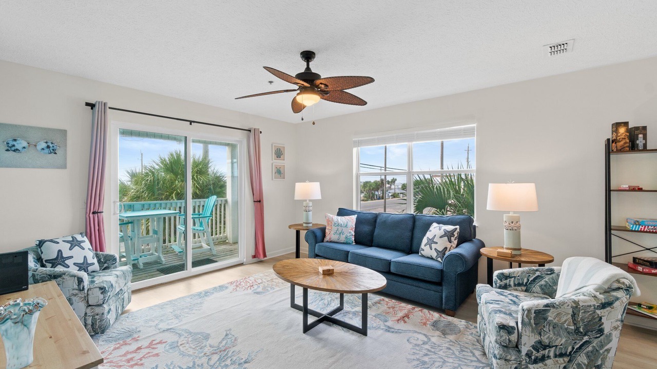 Photo of Livingroom in Bahama Beach