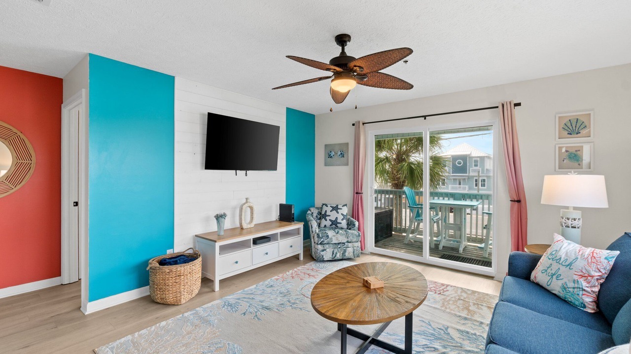 Photo of Livingroom in Bahama Beach