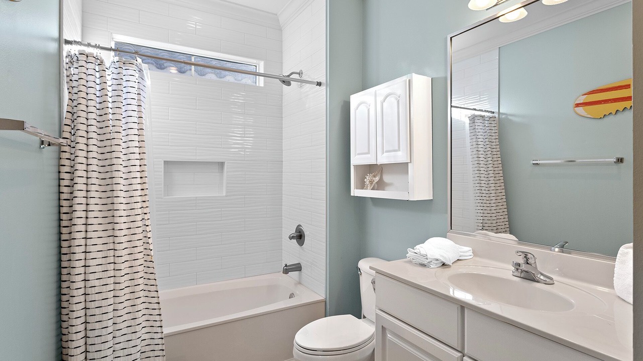 Photo of Bathroom in Emerald Waters Village