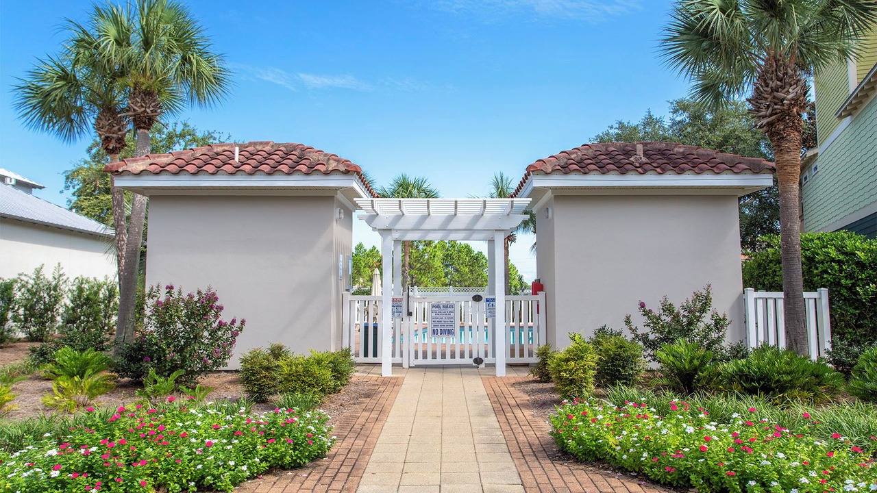 Photo of Outdoor in Emerald Waters Village