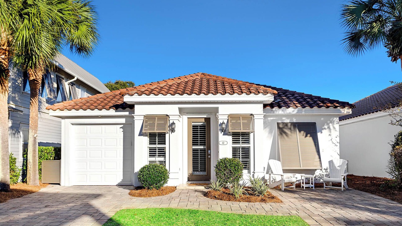 Photo of Outdoor in Emerald Waters Village