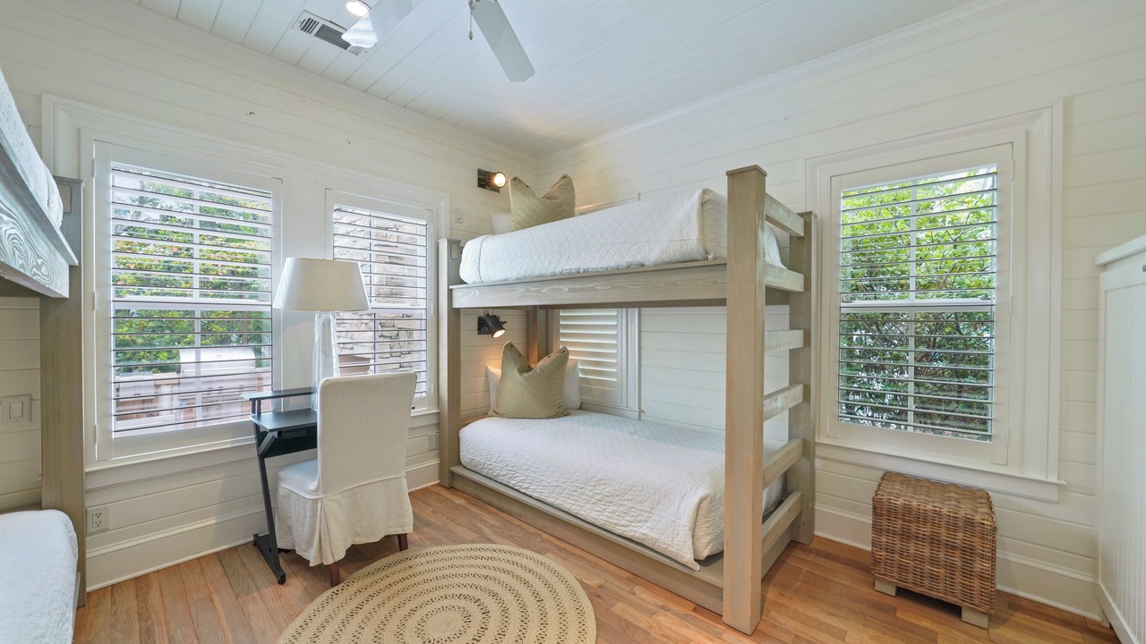 Photo of Bedroom in Cottage District