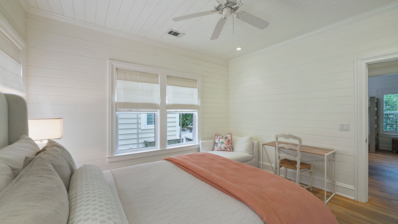 Photo of Bedroom in Cottage District