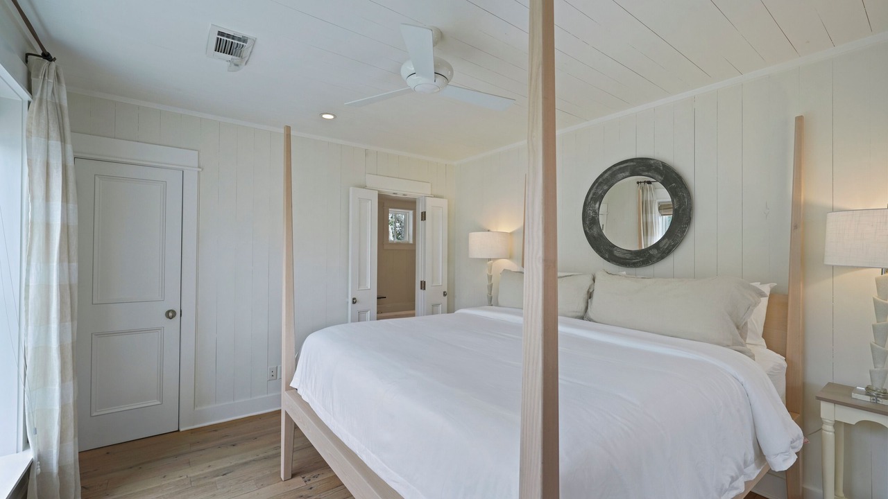 Photo of Bedroom in Cottage District